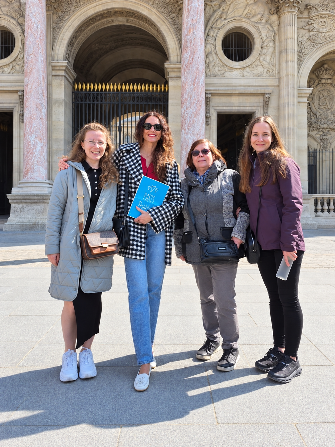 Гости Paris-Peshkom на прогулке по Парижу
